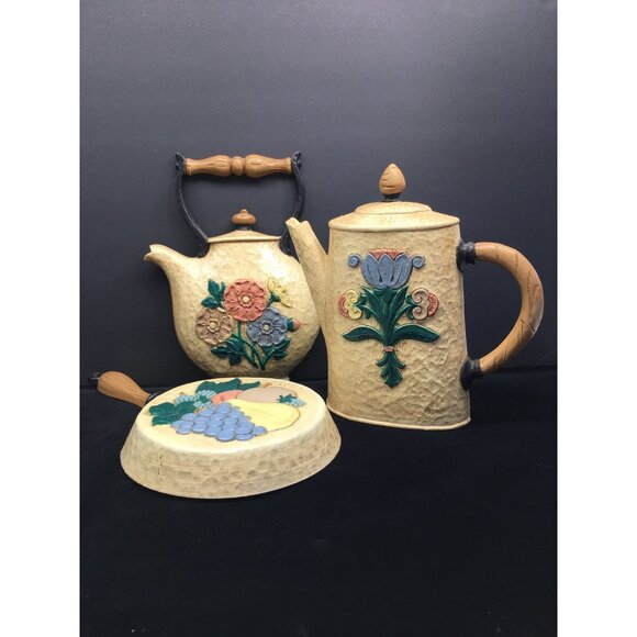 Vintage Home Interiors Kitchen Wall Decor Coffee Pot Kettle Skillet - Set of 3 - Picture 3 of 16